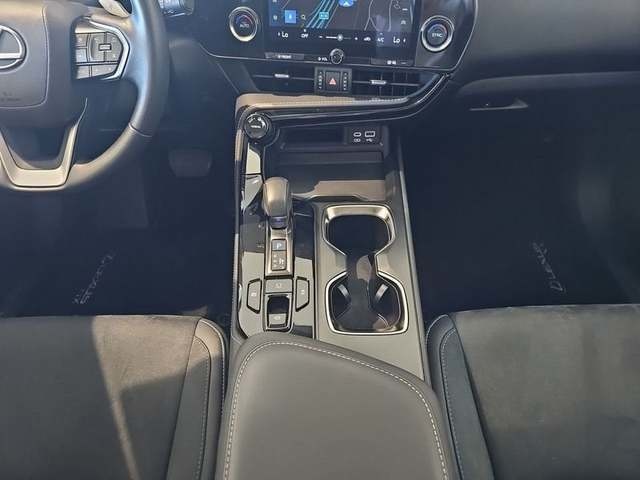 Lexus NX 350h Business City 2WD 178 kW (242 CV) Vehículo usado en Madrid - 8 Lexus NX 350h Business City 2WD 178 kW (242 CV) Vehículo usado en Madrid - 8