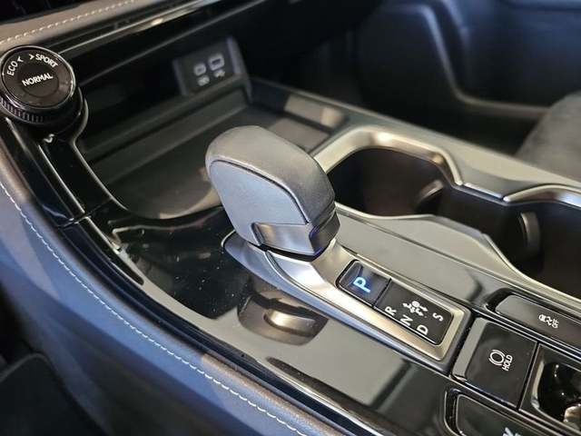 Lexus NX 350h Business City 2WD 178 kW (242 CV) Vehículo usado en Madrid - 23