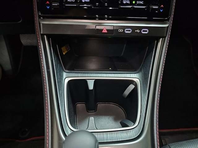 Lexus LBX 1.5 HEV Emotion+ 100 kW (136 CV) Vehículo usado en Madrid - 28