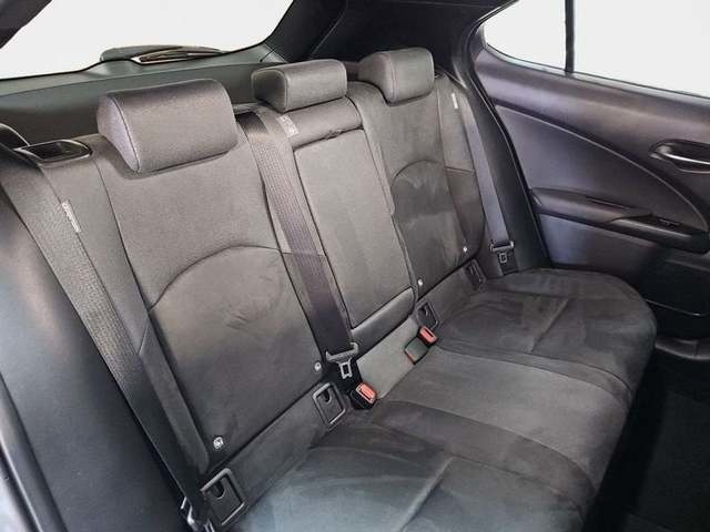 Lexus UX 250h Business 2WD 135 kW (184 CV) Vehículo usado en Madrid - 7