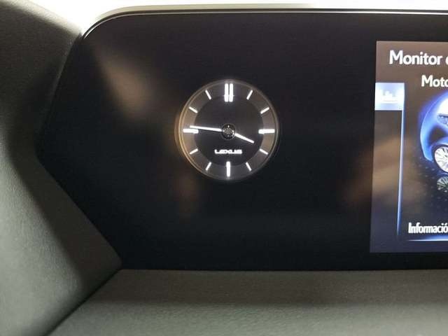 Lexus UX 250h Business 2WD 135 kW (184 CV) Vehículo usado en Madrid - 27