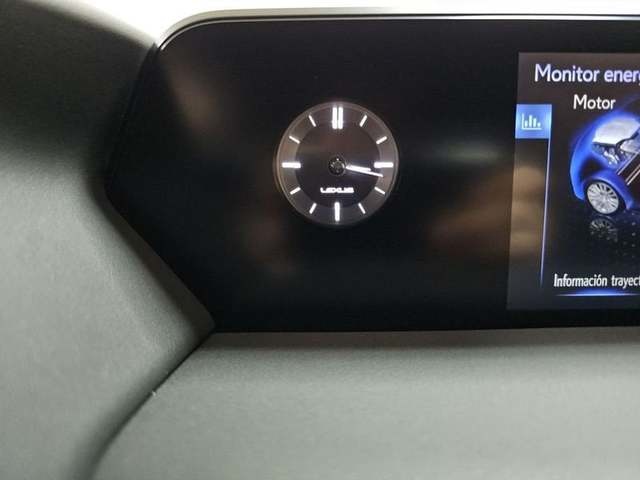 Lexus UX 250h Business 2WD 135 kW (184 CV) Vehículo usado en Madrid - 22