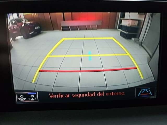 Lexus UX 250h Business 2WD 135 kW (184 CV) Vehículo usado en Madrid - 26 Lexus UX 250h Business 2WD 135 kW (184 CV) Vehículo usado en Madrid - 26