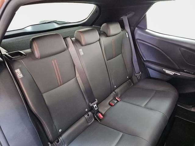 Lexus LBX 1.5 HEV Elegant Plus Black 100 kW (136 CV) Vehículo usado en Madrid - 7