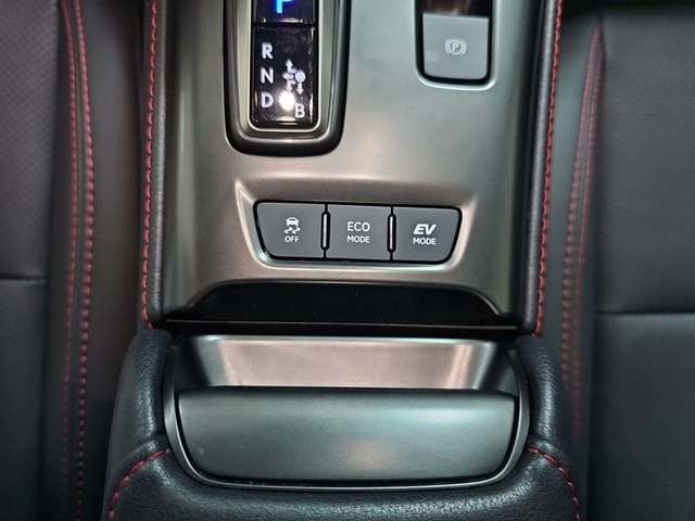 Lexus LBX 1.5 HEV Elegant Plus Black 100 kW (136 CV) Vehículo usado en Madrid - 21 Lexus LBX 1.5 HEV Elegant Plus Black 100 kW (136 CV) Vehículo usado en Madrid - 21