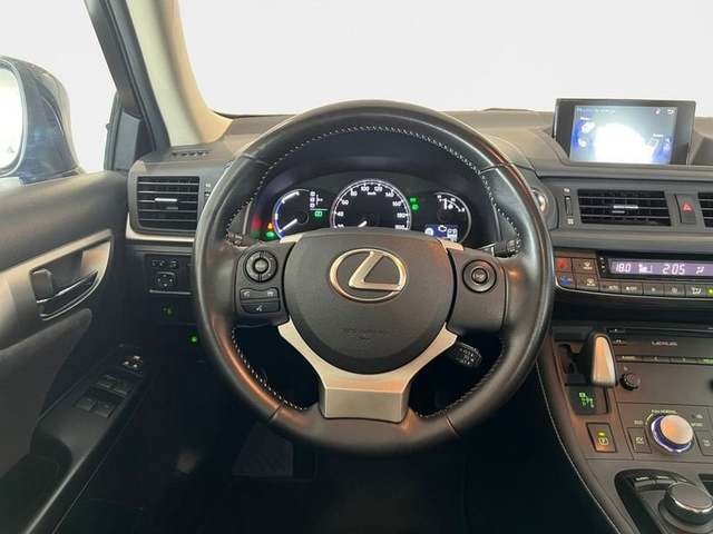 Lexus CT 200h Business 100 kW (136 CV) Vehículo usado en Madrid - 11