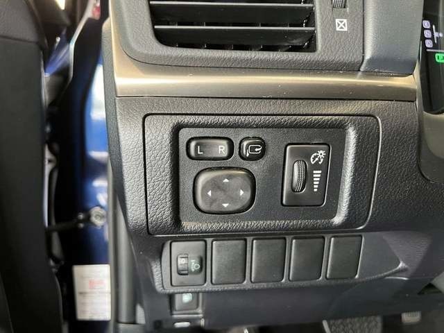 Lexus CT 200h Business 100 kW (136 CV) Vehículo usado en Madrid - 24 Lexus CT 200h Business 100 kW (136 CV) Vehículo usado en Madrid - 24