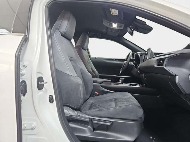 Lexus UX 300h Plus 146 kW (199 CV) Vehículo usado en Madrid - 6