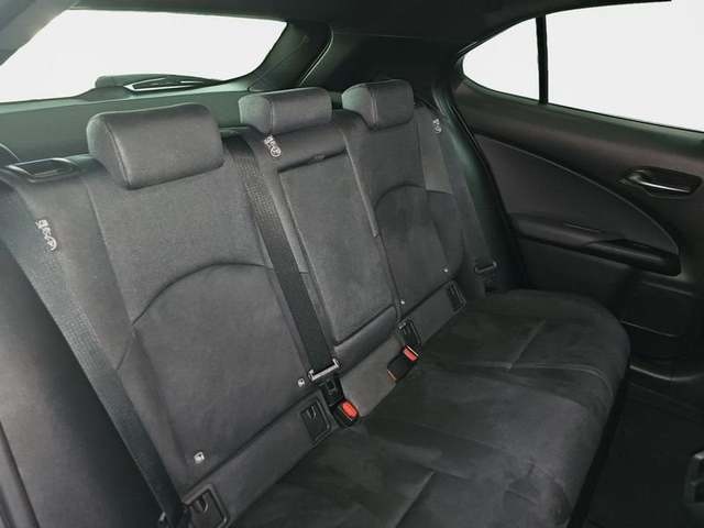 Lexus UX 300h Plus 146 kW (199 CV) Vehículo usado en Madrid - 7 Lexus UX 300h Plus 146 kW (199 CV) Vehículo usado en Madrid - 7