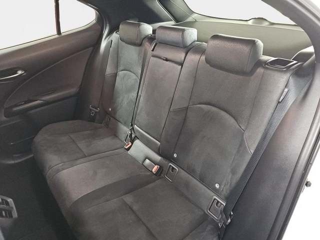 Lexus UX 300h Plus 146 kW (199 CV) Vehículo usado en Madrid - 20