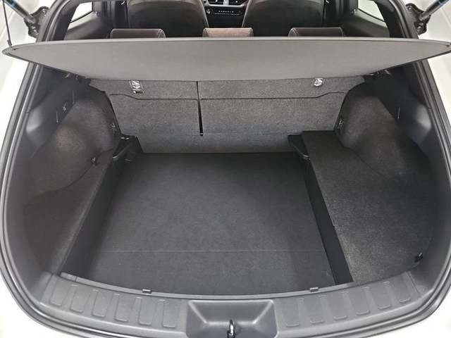 Lexus UX 300h Plus 146 kW (199 CV) Vehículo usado en Madrid - 32 Lexus UX 300h Plus 146 kW (199 CV) Vehículo usado en Madrid - 32