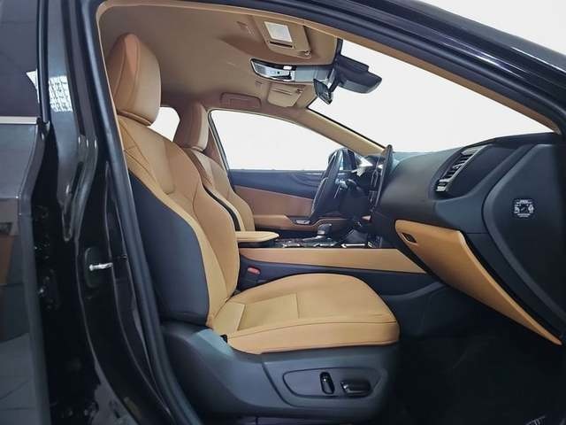 Lexus NX 450h+ Premium+ 4WD 225 kW (306 CV) Vehículo usado en Madrid - 7