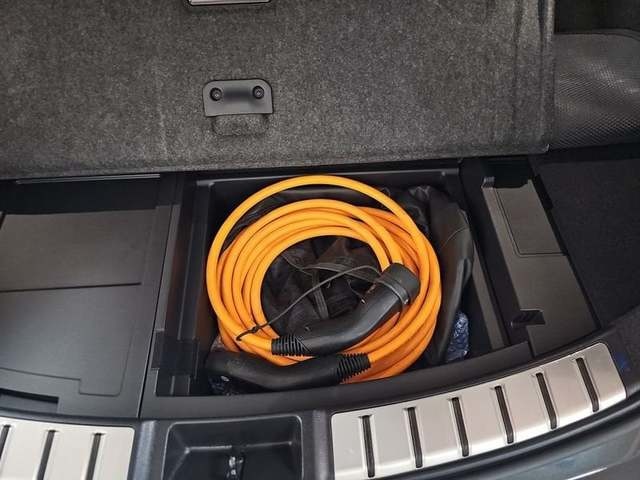 Lexus NX 450h+ Premium+ 4WD 225 kW (306 CV) Vehículo usado en Madrid - 36