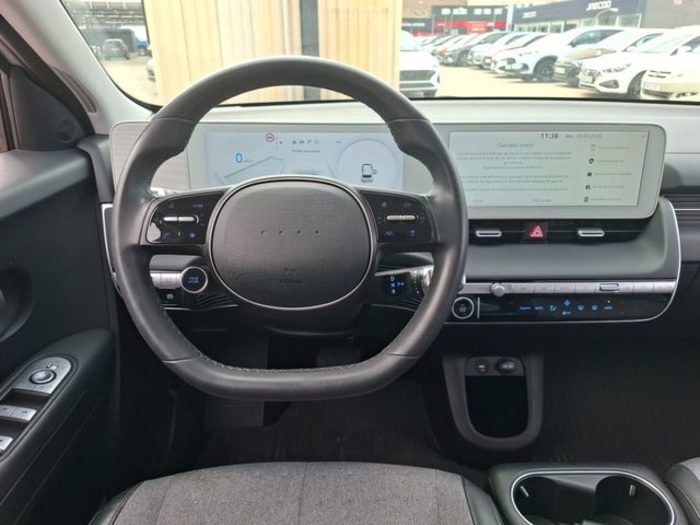 Hyundai Ioniq 5 72,6 kWh Hi-Tech 160 kW (218 CV) Vehículo usado en Las Palmas - 8 Hyundai Ioniq 5 72,6 kWh Hi-Tech 160 kW (218 CV) Vehículo usado en Las Palmas - 8