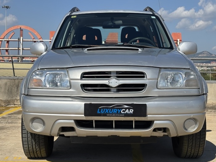 SuzukiGrand Vitara 2.0 DLX 80 kW (110 CV) Vehículo usado en Barcelona - 2 SuzukiGrand Vitara 2.0 DLX 80 kW (110 CV) Vehículo usado en Barcelona - 2