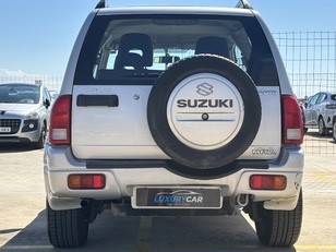 Suzuki Grand Vitara 2.0 DLX 80 kW (110 CV) Suzuki Grand Vitara 2.0 DLX 80 kW (110 CV)
