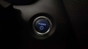 Toyota Corolla 125H Business E-CVT 90 kW (122 CV)