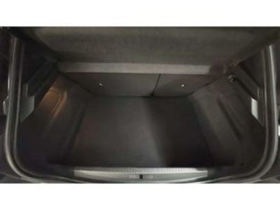 Peugeot 208 PureTech 100 Allure Pack 75 kW (100 CV) Peugeot 208 PureTech 100 Allure Pack 75 kW (100 CV)