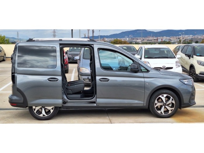 FordTourneo Connect 2.0 Ecoblue Active 4WD 90 kW (122 CV) Vehículo usado en Barcelona - 6 FordTourneo Connect 2.0 Ecoblue Active 4WD 90 kW (122 CV) Vehículo usado en Barcelona - 6