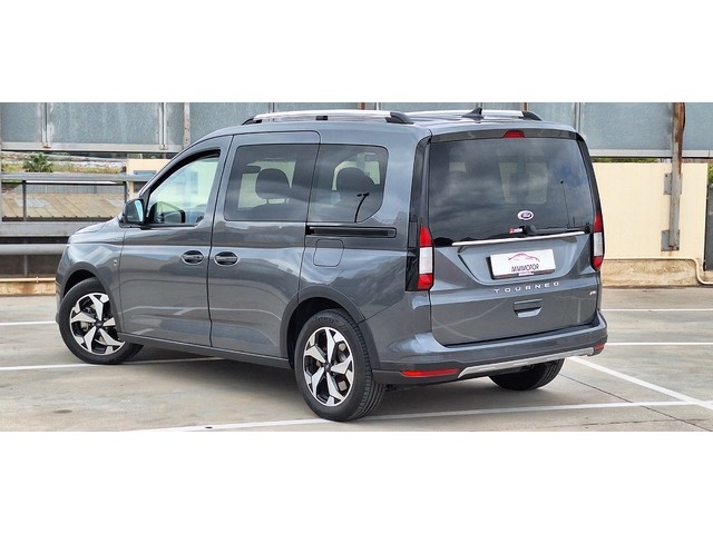 FordTourneo Connect 2.0 Ecoblue Active 4WD 90 kW (122 CV) Vehículo usado en Barcelona - 8