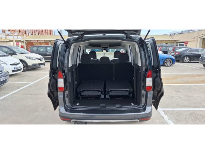 FordTourneo Connect 2.0 Ecoblue Active 4WD 90 kW (122 CV) Vehículo usado en Barcelona - 11 FordTourneo Connect 2.0 Ecoblue Active 4WD 90 kW (122 CV) Vehículo usado en Barcelona - 11