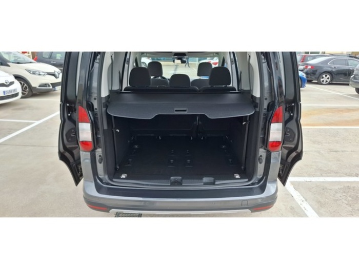 FordTourneo Connect 2.0 Ecoblue Active 4WD 90 kW (122 CV) Vehículo usado en Barcelona - 14 FordTourneo Connect 2.0 Ecoblue Active 4WD 90 kW (122 CV) Vehículo usado en Barcelona - 14