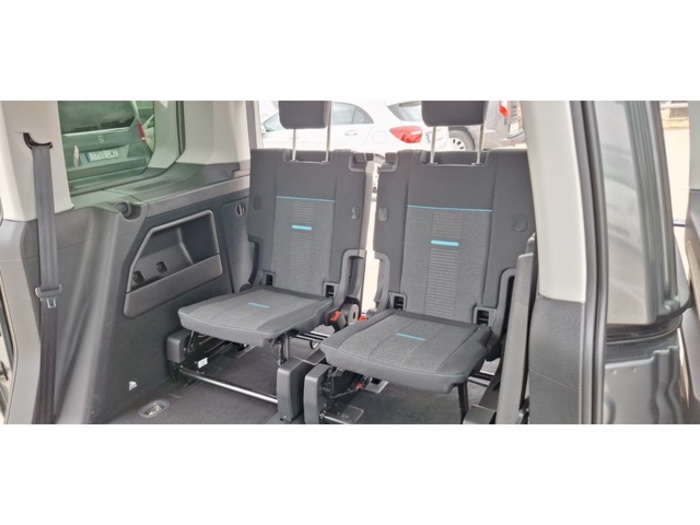 FordTourneo Connect 2.0 Ecoblue Active 4WD 90 kW (122 CV) Vehículo usado en Barcelona - 51 FordTourneo Connect 2.0 Ecoblue Active 4WD 90 kW (122 CV) Vehículo usado en Barcelona - 51