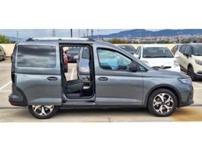 Ford Tourneo Connect 2.0 Ecoblue Active 4WD 90 kW (122 CV) Ford Tourneo Connect 2.0 Ecoblue Active 4WD 90 kW (122 CV)