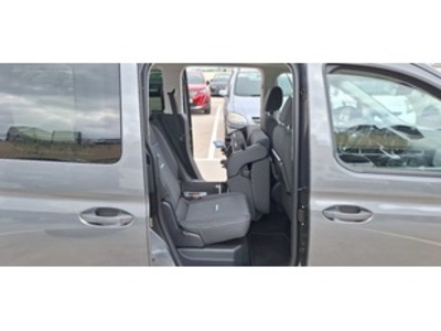 Ford Tourneo Connect 2.0 Ecoblue Active 4WD 90 kW (122 CV) Ford Tourneo Connect 2.0 Ecoblue Active 4WD 90 kW (122 CV)