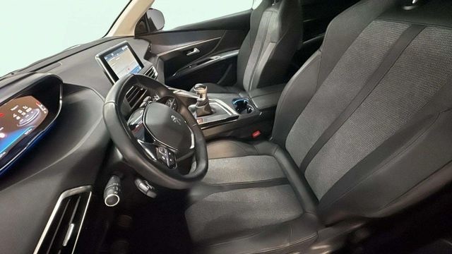 Peugeot5008 1.2L PureTech S&S Active 96 kW (130 CV) Vehículo usado en Barcelona - 10