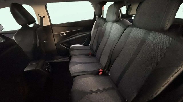 Peugeot5008 1.2L PureTech S&S Active 96 kW (130 CV) Vehículo usado en Barcelona - 11