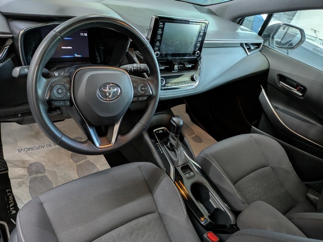 ToyotaCorolla 1.8 125 Híbrido Active Tech E-CVT 90 kW (122 CV) Vehículo usado en Barcelona - 10