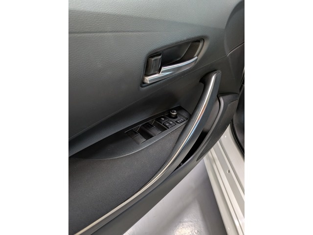 ToyotaCorolla 1.8 125 Híbrido Active Tech E-CVT 90 kW (122 CV) Vehículo usado en Barcelona - 12