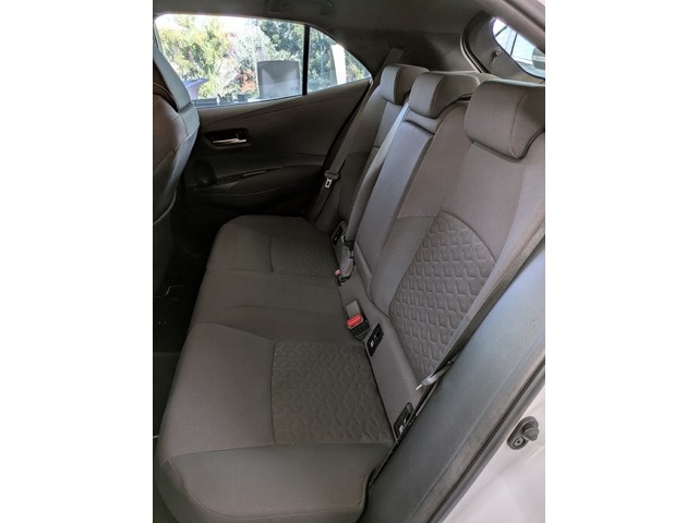 ToyotaCorolla 1.8 125 Híbrido Active Tech E-CVT 90 kW (122 CV) Vehículo usado en Barcelona - 13