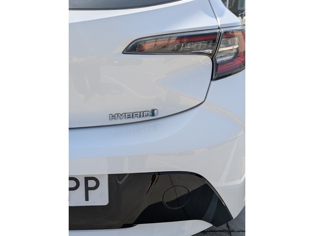 ToyotaCorolla 1.8 125 Híbrido Active Tech E-CVT 90 kW (122 CV) Vehículo usado en Barcelona - 18