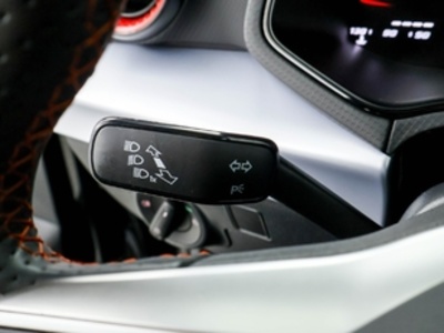 SEAT Arona 1.0 TSI FR XM DSG 85 kW (115 CV) SEAT Arona 1.0 TSI FR XM DSG 85 kW (115 CV)