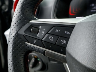 SEAT Arona 1.0 TSI FR XM DSG 85 kW (115 CV) SEAT Arona 1.0 TSI FR XM DSG 85 kW (115 CV)