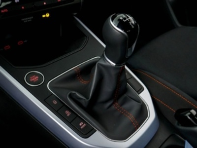 SEAT Arona 1.0 TSI FR XM DSG 85 kW (115 CV) SEAT Arona 1.0 TSI FR XM DSG 85 kW (115 CV)