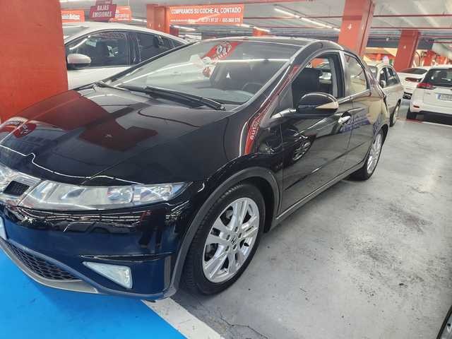 HondaCivic 1.8i-VTEC Executive 103 kW (140 CV) Vehículo usado en Barcelona - 1