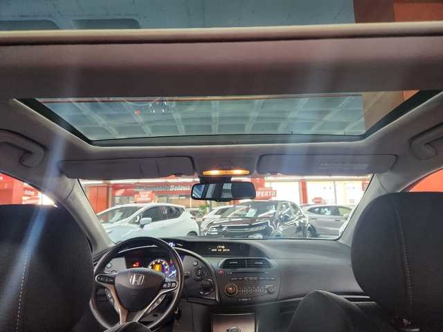 HondaCivic 1.8i-VTEC Executive 103 kW (140 CV) Vehículo usado en Barcelona - 4