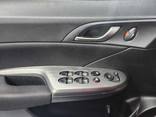 HondaCivic 1.8i-VTEC Executive 103 kW (140 CV) Vehículo usado en Barcelona - 9