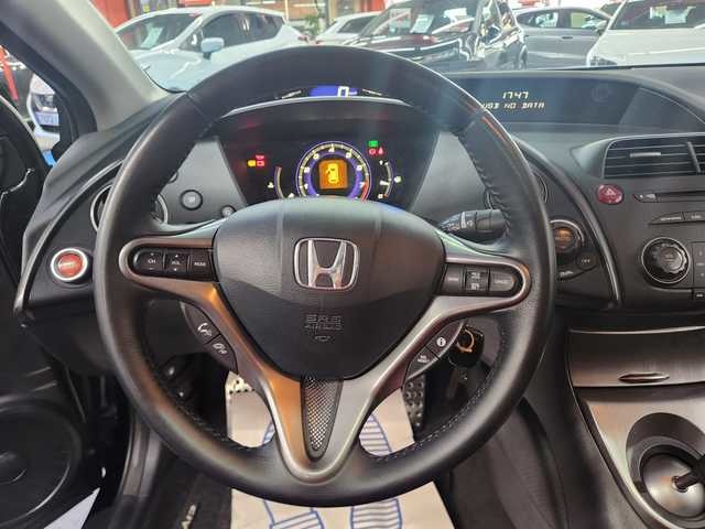 HondaCivic 1.8i-VTEC Executive 103 kW (140 CV) Vehículo usado en Barcelona - 10