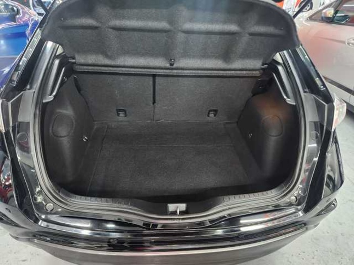 HondaCivic 1.8i-VTEC Executive 103 kW (140 CV) Vehículo usado en Barcelona - 12 HondaCivic 1.8i-VTEC Executive 103 kW (140 CV) Vehículo usado en Barcelona - 12