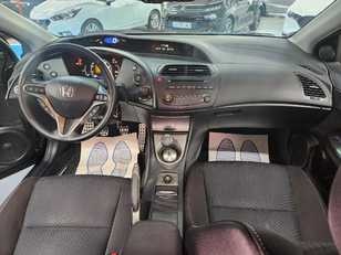 Honda Civic 1.8i-VTEC Executive 103 kW (140 CV)
