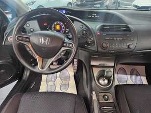 Honda Civic 1.8i-VTEC Executive 103 kW (140 CV)
