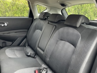Nissan Qashqai 1.6 Acenta 4x2 85 kW (115 CV) Nissan Qashqai 1.6 Acenta 4x2 85 kW (115 CV)