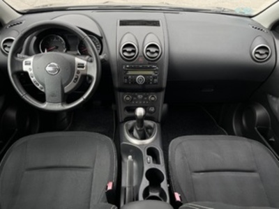 Nissan Qashqai 1.6 Acenta 4x2 85 kW (115 CV) Nissan Qashqai 1.6 Acenta 4x2 85 kW (115 CV)