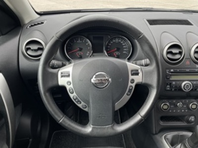 Nissan Qashqai 1.6 Acenta 4x2 85 kW (115 CV) Nissan Qashqai 1.6 Acenta 4x2 85 kW (115 CV)