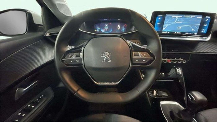 Peugeot208 PureTech 100 Active Pack 75 kW (100 CV) Vehículo usado en Barcelona - 12 Peugeot208 PureTech 100 Active Pack 75 kW (100 CV) Vehículo usado en Barcelona - 12