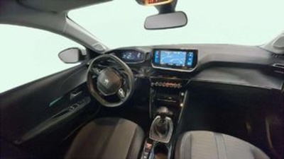 Peugeot 208 PureTech 100 Active Pack 75 kW (100 CV) Peugeot 208 PureTech 100 Active Pack 75 kW (100 CV)